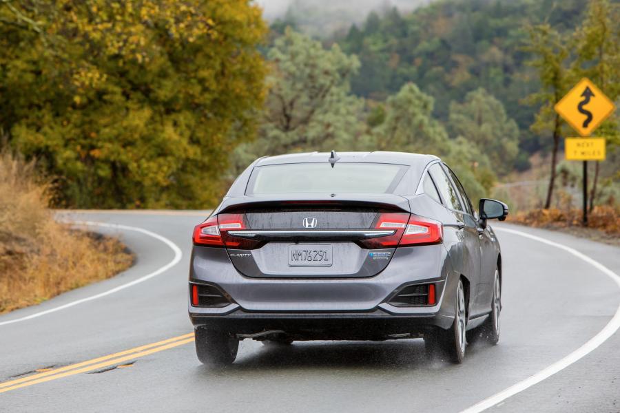  Honda Clarity Plug-In Hybrid 2017 года  (NA) (фото 15 из 84)